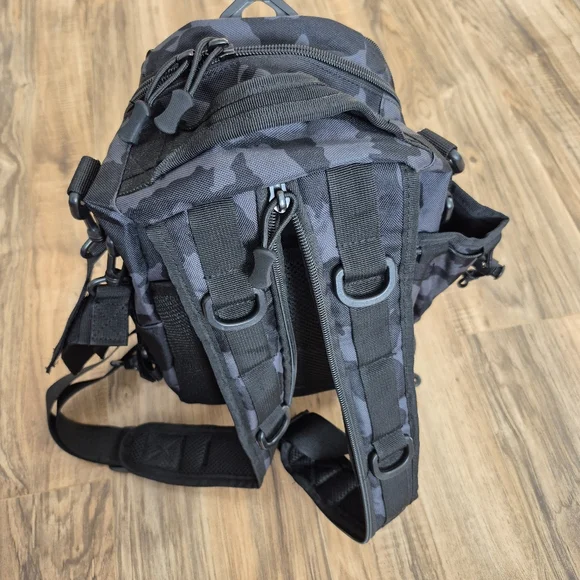 Backpack Camo Pattern - Picture 2 of 12